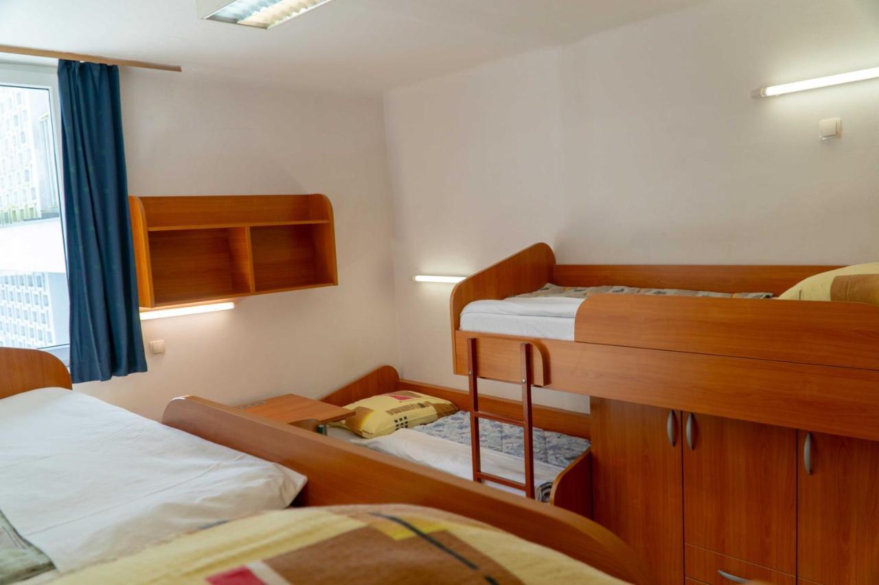 Dijaski Dom Bezigrad Ljubljana Hostel Ngoại thất bức ảnh